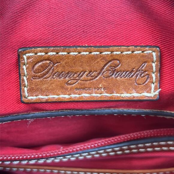 Dooney & Bourke Wexford Hobo Shoulder Bag Large Tan Pebbled Leather & Camel Brwn - Picture 11 of 16